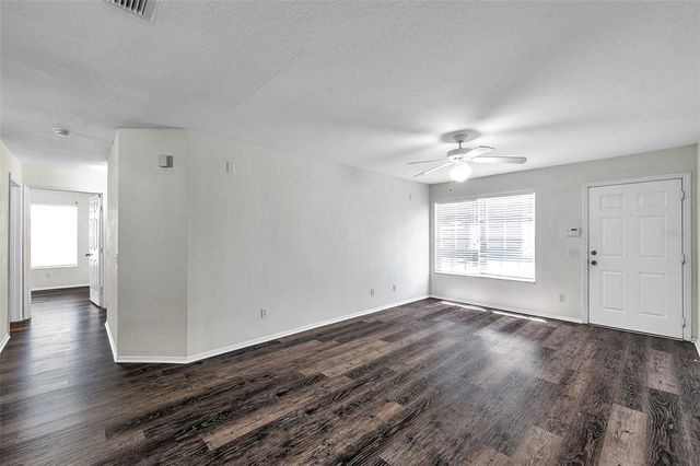 36243 LAKE CHASE BOULEVARD 102, Zephyrhills, FL 33541