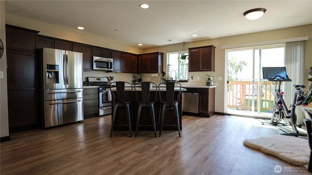 2620 Grand Avenue #D, Everett, WA 98201