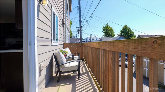 2620 Grand Avenue #D, Everett, WA 98201