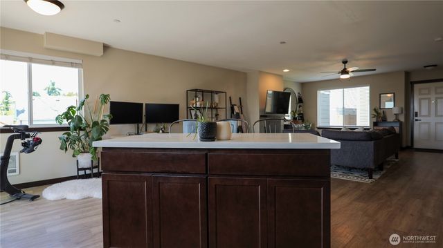 2620 Grand Avenue #D, Everett, WA 98201