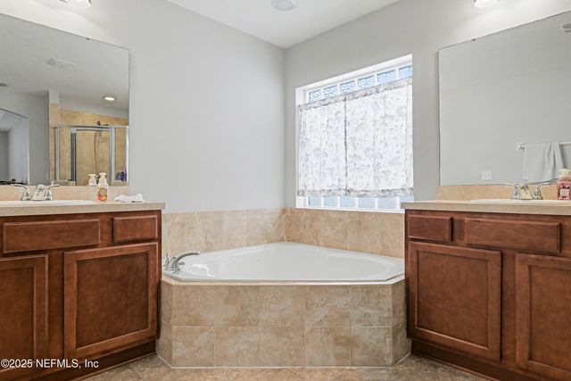 2039 PATRIOT WALK Drive, Jacksonville, FL 32221