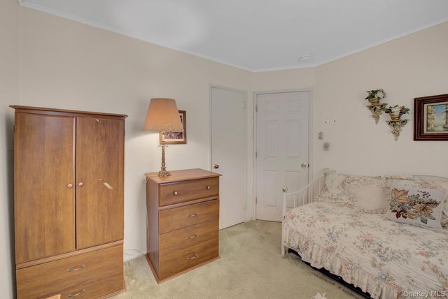 130 Abbey Street, Massapequa Park, NY 11762