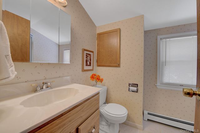 130 Abbey Street, Massapequa Park, NY 11762