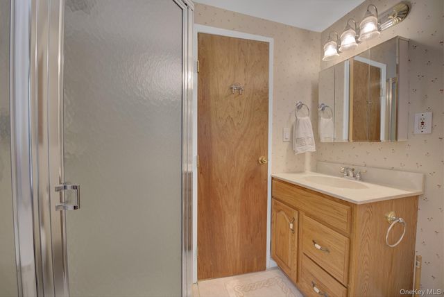 130 Abbey Street, Massapequa Park, NY 11762