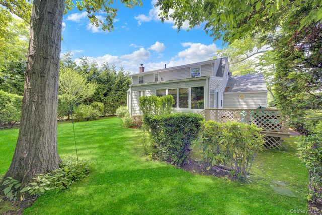 130 Abbey Street, Massapequa Park, NY 11762