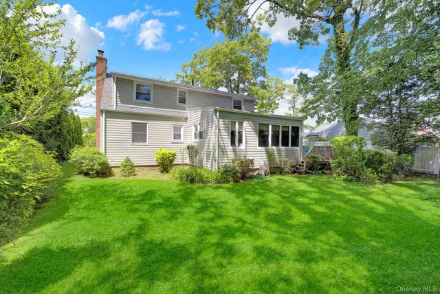 130 Abbey Street, Massapequa Park, NY 11762