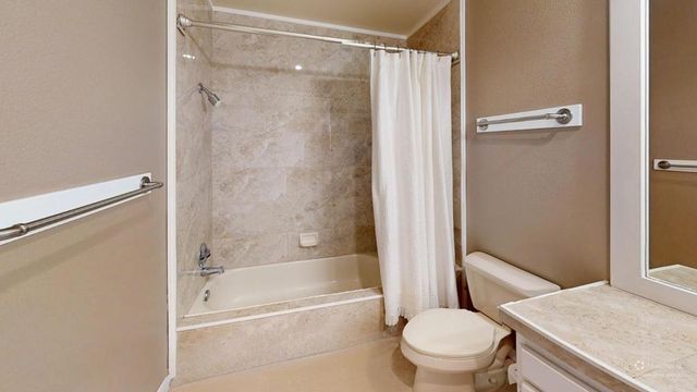 30 Lake Shore Drive, Rancho Mirage, CA 92270