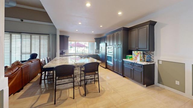 30 Lake Shore Drive, Rancho Mirage, CA 92270