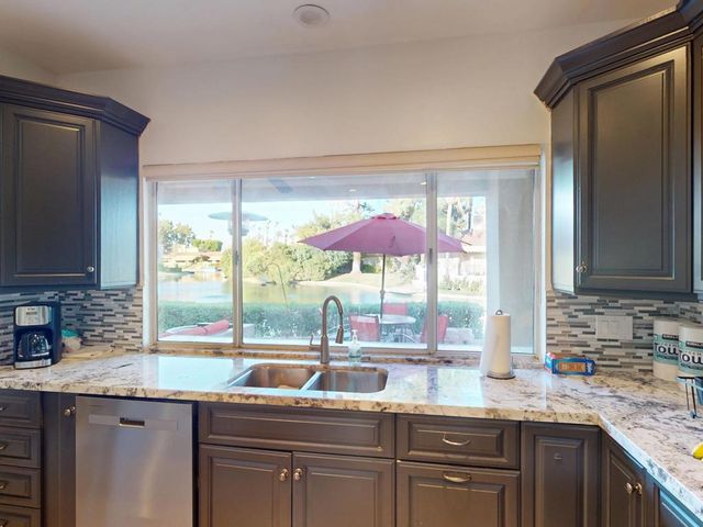 30 Lake Shore Drive, Rancho Mirage, CA 92270