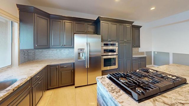 30 Lake Shore Drive, Rancho Mirage, CA 92270