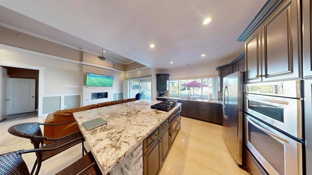 30 Lake Shore Drive, Rancho Mirage, CA 92270