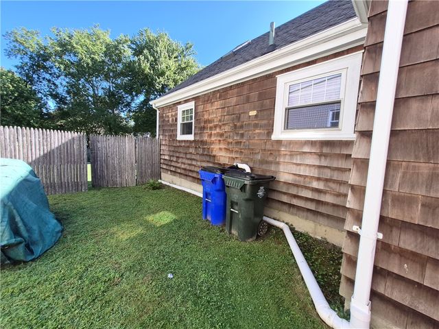 178 California Street, Fall River, MA 02723