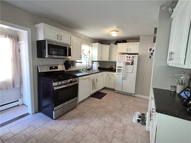 178 California Street, Fall River, MA 02723