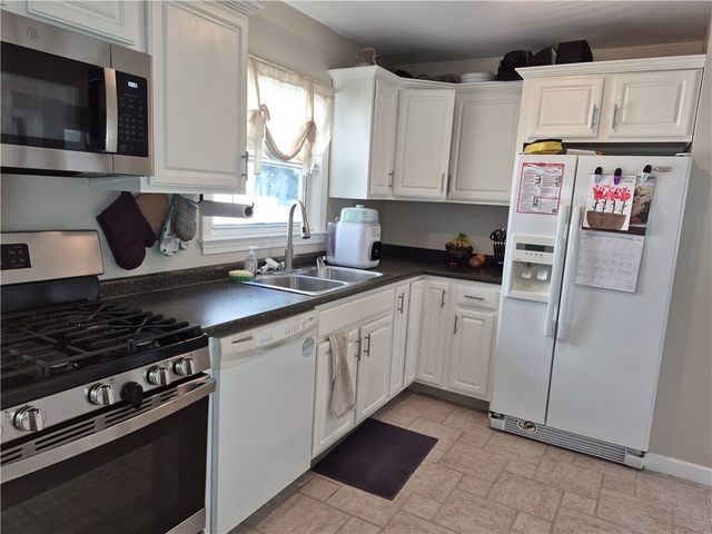 178 California Street, Fall River, MA 02723