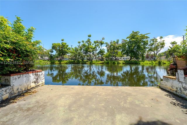 400 NW 87th St, El Portal, FL 33150