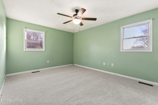 1037 Keith Lane, Morristown, TN 37813