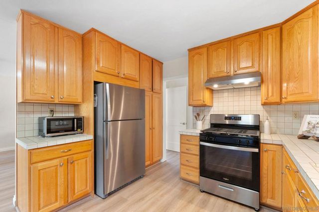 1416 S Maple, Escondido, CA 92025