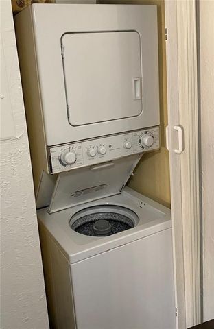 7200 Fairway Drive H 12, Miami Lakes, FL 33014