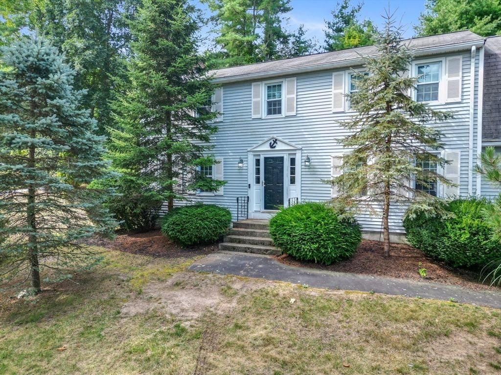 29 Old Powder House Road, Lakeville, MA 02347