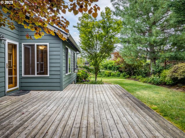 2868 Ne CHARLOIS Dr, Hillsboro, OR 97124