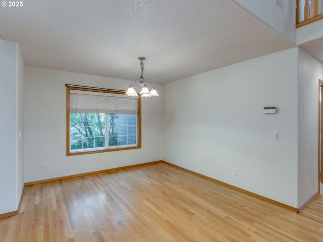 2868 Ne CHARLOIS Dr, Hillsboro, OR 97124