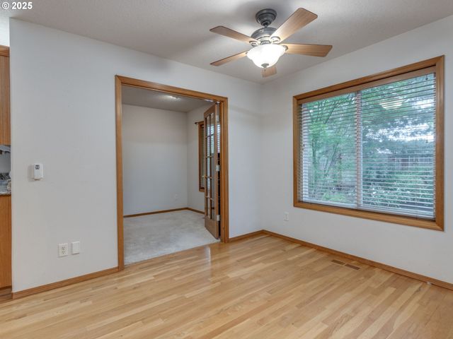 2868 Ne CHARLOIS Dr, Hillsboro, OR 97124