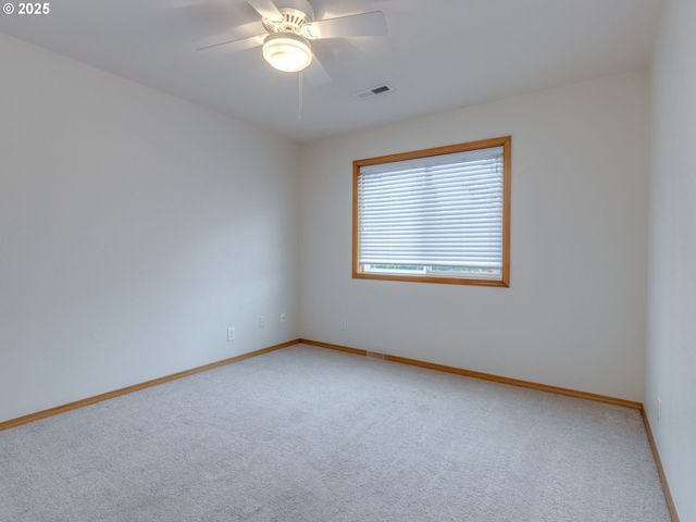 2868 Ne CHARLOIS Dr, Hillsboro, OR 97124