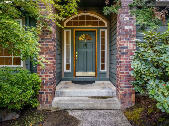 2868 Ne CHARLOIS Dr, Hillsboro, OR 97124