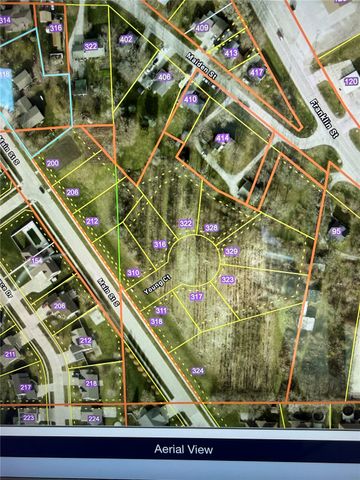 328 Young Court, Center Point, IA 52213