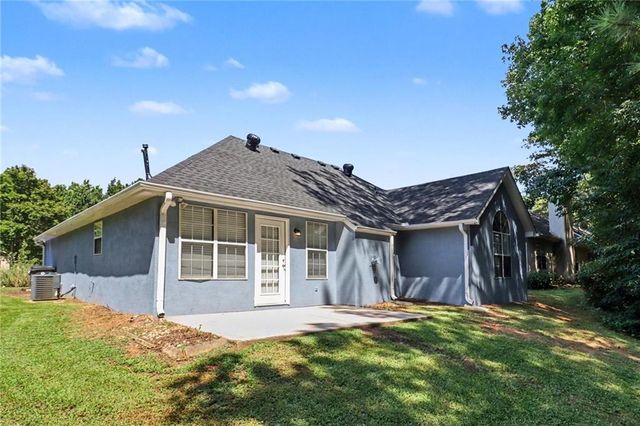 140 Cannon Drive, Fayetteville, GA 30214