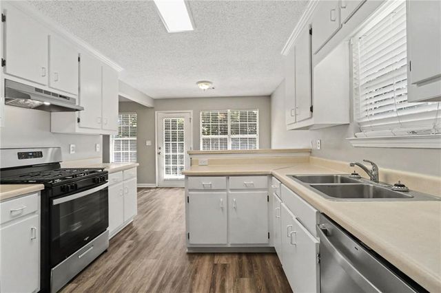 140 Cannon Drive, Fayetteville, GA 30214