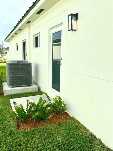 17334 SW 303rd St, Homestead, FL 33030