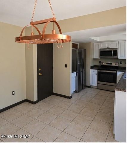905 E Mesquite Drive, Tucson, AZ 85719
