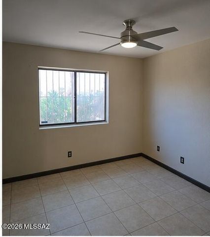 905 E Mesquite Drive, Tucson, AZ 85719