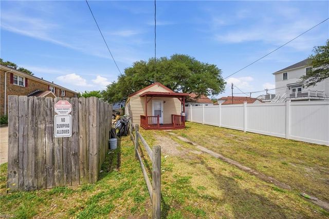 9635 10th Bay ST, Norfolk, VA 23518