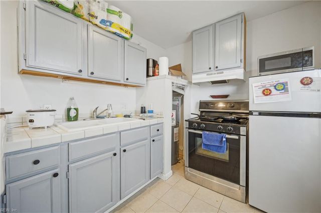 9635 10th Bay ST, Norfolk, VA 23518