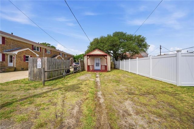9635 10th Bay ST, Norfolk, VA 23518