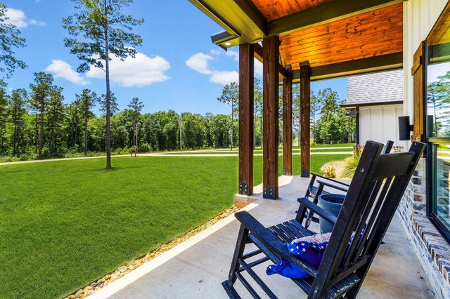 309 Rolling Pines Drive, Livingston, TX 77351