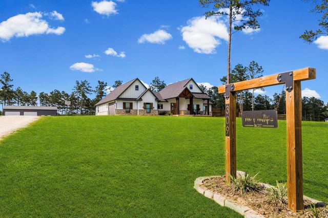 309 Rolling Pines Drive, Livingston, TX 77351