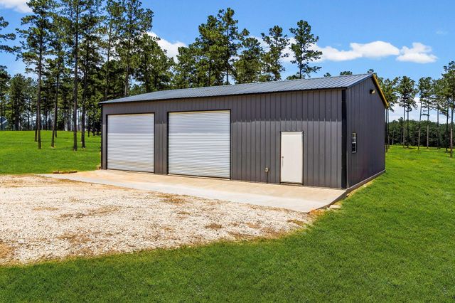 309 Rolling Pines Drive, Livingston, TX 77351