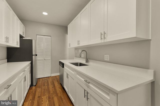 1710 37TH ST NW, Washington, DC 20007