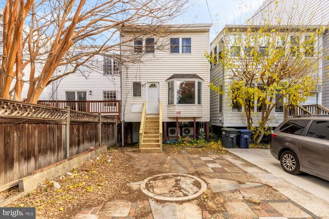 1710 37TH ST NW, Washington, DC 20007