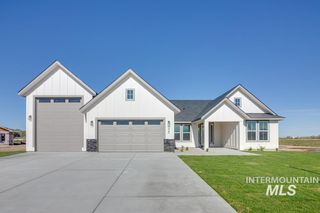 5540 SE Greenwood Ln, Mountain Home, ID 83647