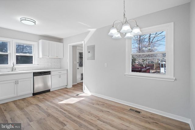 33 BLAIR RD, Fredericksburg, VA 22405