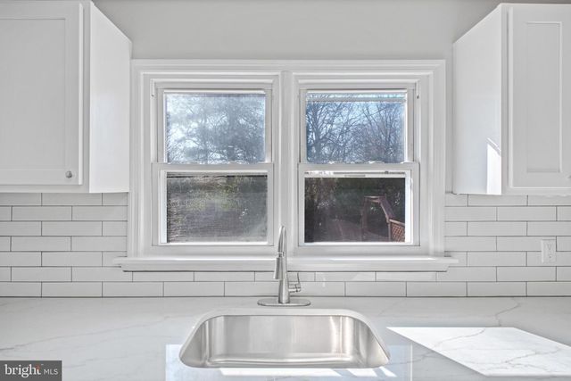 33 BLAIR RD, Fredericksburg, VA 22405