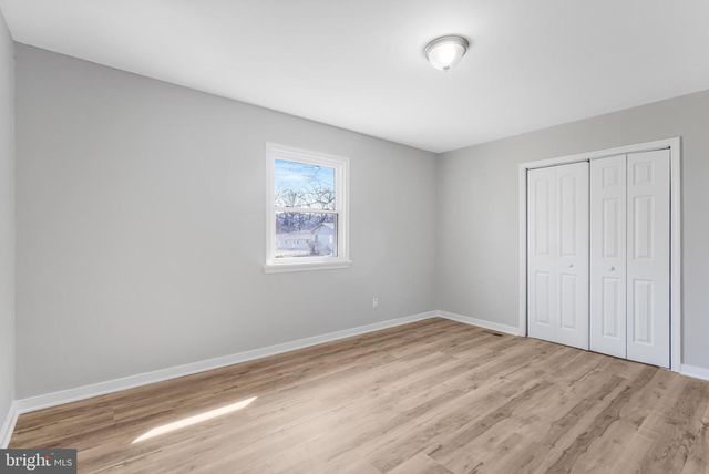 33 BLAIR RD, Fredericksburg, VA 22405