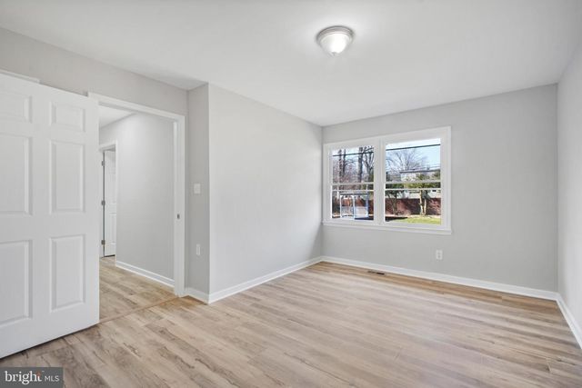 33 BLAIR RD, Fredericksburg, VA 22405