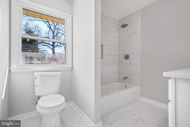 33 BLAIR RD, Fredericksburg, VA 22405