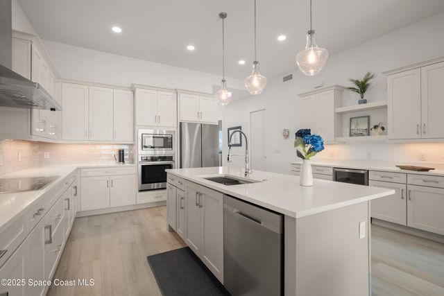 225 Strand Drive, 406, Melbourne Beach, FL 32951