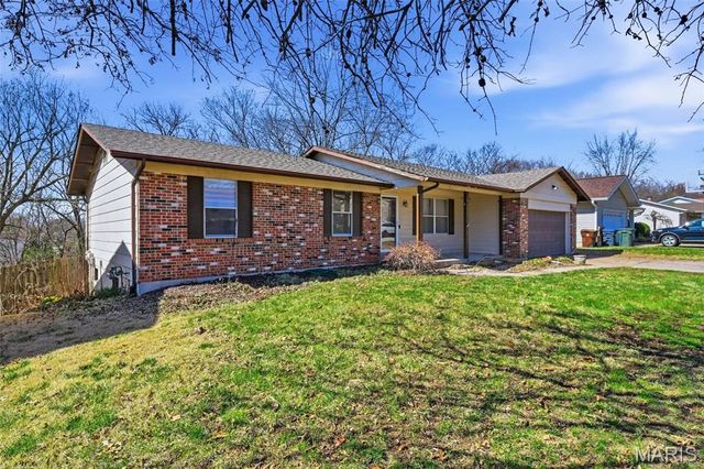 424 Morningside Drive, St Peters, MO 63376